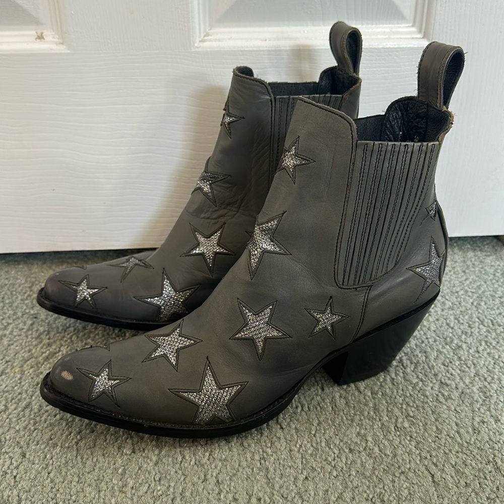 MEXICANA Gray Star-Embellished Western Ankle Boots